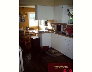 Photo 3: 12923 98TH Avenue in Surrey: Cedar Hills House for sale (North Surrey)  : MLS®# F2921174