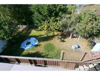 Photo 2: 553 Raynor Ave in VICTORIA: VW Victoria West Triplex for sale (Victoria West)  : MLS®# 683151