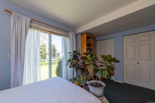 Photo 13: 2560 Foul Bay Rd in Saanich: SE Camosun House for sale (Saanich East)  : MLS®# 962836