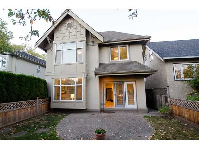 Main Photo: 2871 W 16TH Avenue in Vancouver: Kitsilano 1/2 Duplex for sale (Vancouver West)  : MLS®# V975217