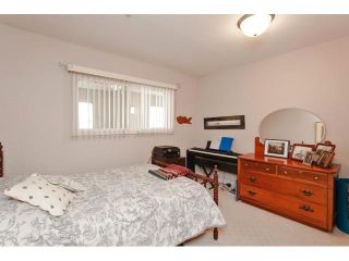 Photo 14: # 402 1725 128TH ST in Surrey: Crescent Bch Ocean Pk. Condo for sale (South Surrey White Rock)  : MLS®# F1441077