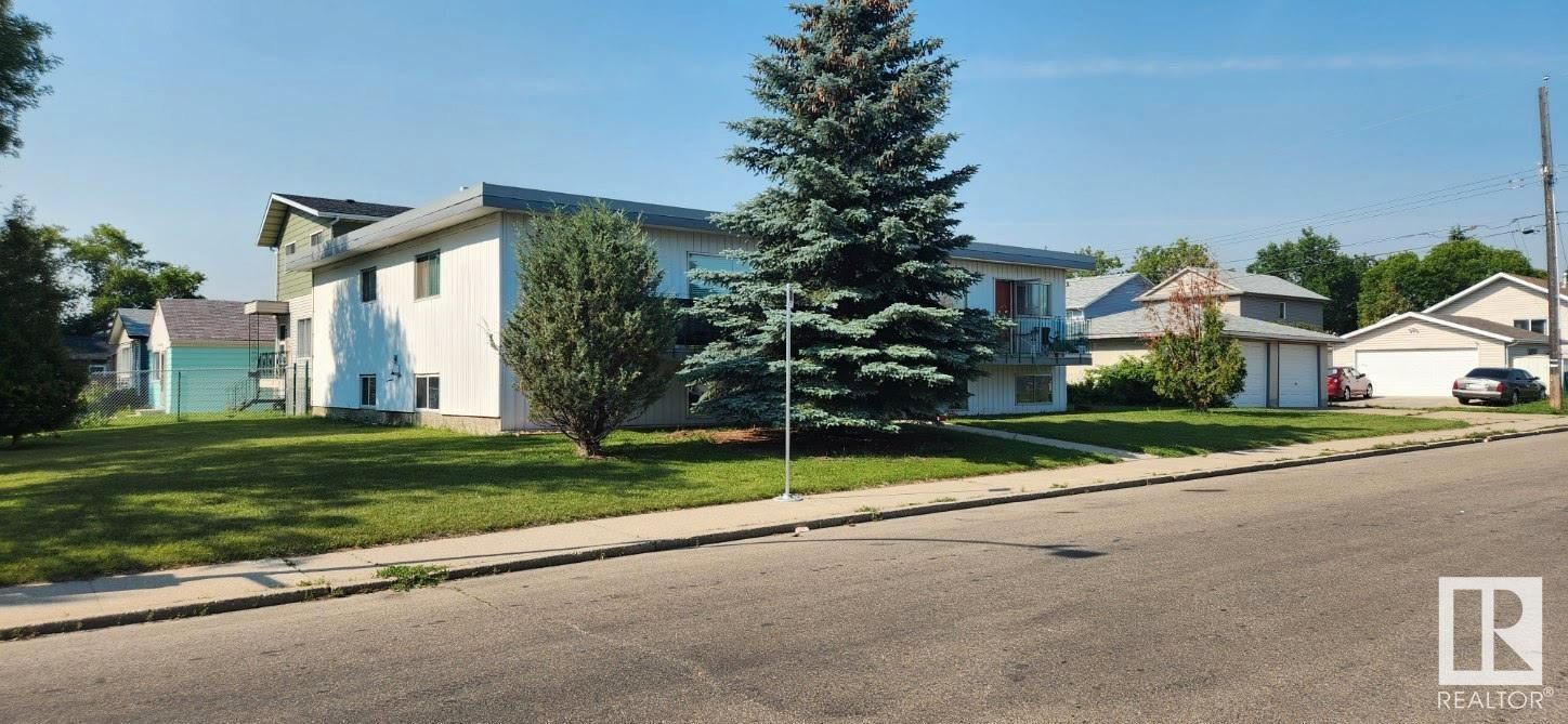 Main Photo: 6903 130 Avenue in Edmonton: Zone 02 House Fourplex for sale : MLS®# E4348631