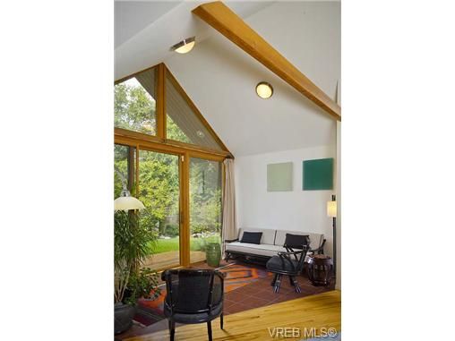 Main Photo: 1709 Hampshire Rd in VICTORIA: OB North Oak Bay House for sale (Oak Bay)  : MLS®# 665549