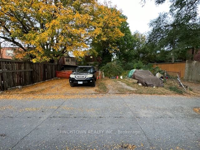 Main Photo: Rear 774 Manning Avenue in Toronto: Annex Property for sale (Toronto C02)  : MLS®# C7204550