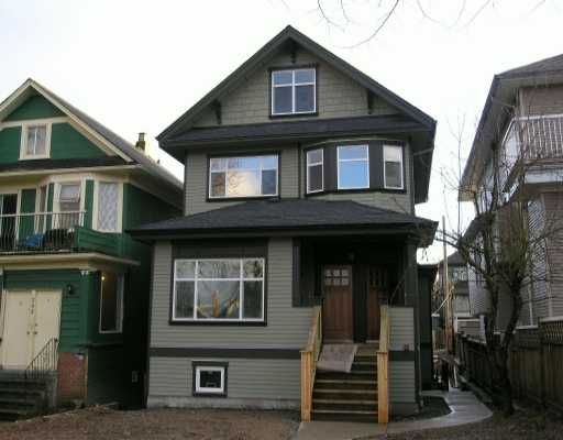 Main Photo: 724 E 10TH Ave in Vancouver: Mount Pleasant VE 1/2 Duplex for sale (Vancouver East)  : MLS®# V620852