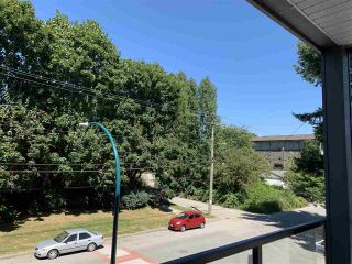 Photo 21: 301 2436 KELLY Avenue in Port Coquitlam: Central Pt Coquitlam Condo for sale in "LUMIERE" : MLS®# R2500615