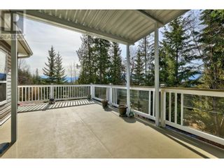 Photo 7: 2715 Fraser Road in Anglemont: House for sale : MLS®# 10310921