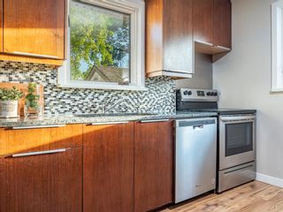 Photo 10: 553 Beaverbrook Street in Winnipeg: River Heights Residential for sale (1D)  : MLS®# 202213220