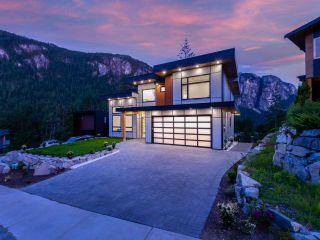 Photo 33: 2204 WINDSAIL Place in Squamish: Plateau House for sale : MLS®# R2464154