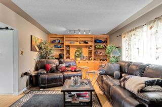 Photo 5: 372 Northmount Drive NW in Calgary: Highwood Detached for sale : MLS®# A2132974
