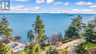 Photo 1: 3670 Nautilus Rd in Nanoose Bay: House for sale : MLS®# 956393