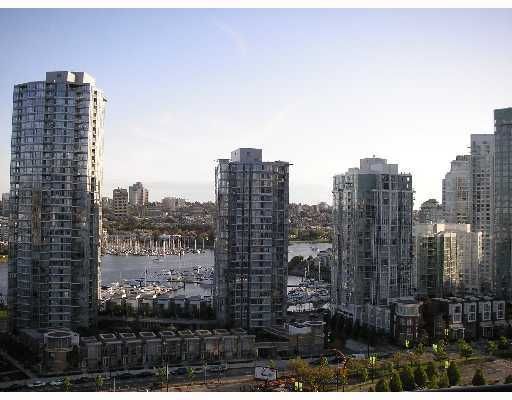 Main Photo: 2002 939 expo Autoroute in Vancouver: Yaletown Condo for sale (Vancouver West)  : MLS®#  V658184