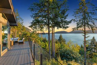 Photo 2: 8579 ANSELL Place in West Vancouver: Howe Sound House for sale : MLS®# R2715972