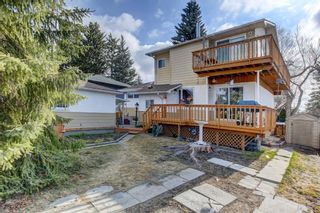 Photo 3: 64 Canyon Drive NW in Calgary: Collingwood Detached for sale : MLS®# A1091957