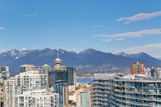 Photo 2: 3902 1033 MARINASIDE Crescent in Vancouver: Yaletown Condo for sale in "Quaywest 1" (Vancouver West)  : MLS®# R2869110