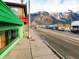 Photo 8: 657/665 MAIN STREET: Lillooet Building and Land for sale (South West)  : MLS®# 171133