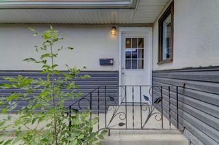 Photo 3: 4312 & 4310 Worcester Drive SW in Calgary: Wildwood Full Duplex for sale : MLS®# A2063306
