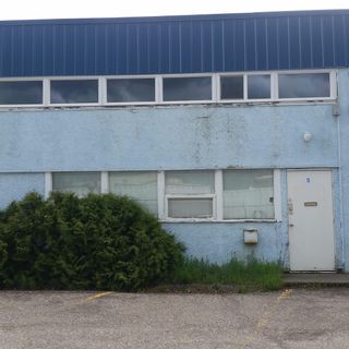 Photo 1: 9 1989 1ST Avenue in Prince George: Downtown PG Industrial for sale (PG City Central (Zone 72))  : MLS®# C8039755