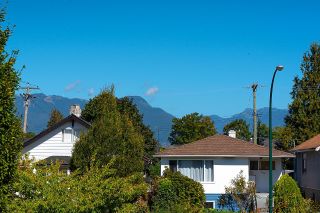 Photo 15: 2710 E 1ST Avenue in Vancouver: Renfrew VE House for sale (Vancouver East)  : MLS®# R2722189