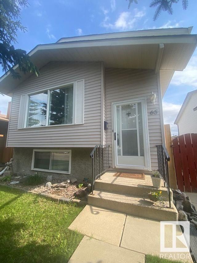 Main Photo: 65 KINISKI Crescent in Edmonton: Zone 29 House for sale : MLS®# E4302008
