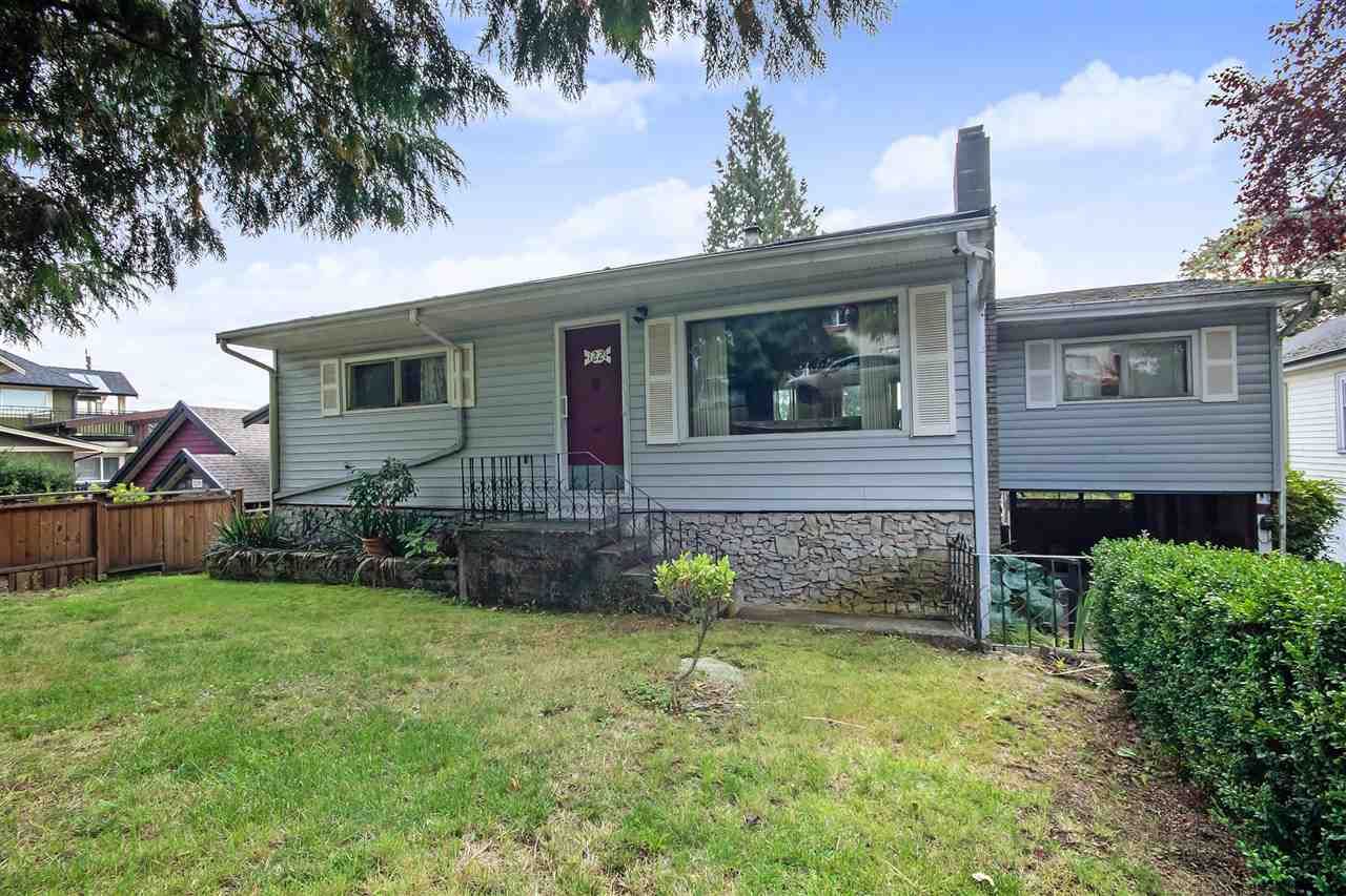 Photo 1: Photos: 1221 SHAVINGTON Street in North Vancouver: Calverhall House for sale : MLS®# R2411080