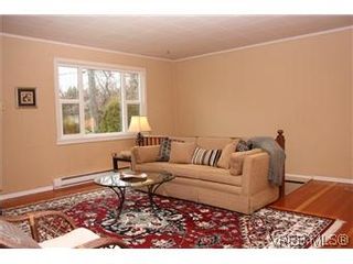 Photo 5: 824 Condor Ave in VICTORIA: Es Esquimalt House for sale (Esquimalt)  : MLS®# 599298