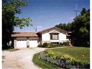Photo 1: 1087 BREEZY POINT Road in SELKIRK: Clandeboye / Lockport / Petersfield Residential for sale (Winnipeg area)  : MLS®# 2209581
