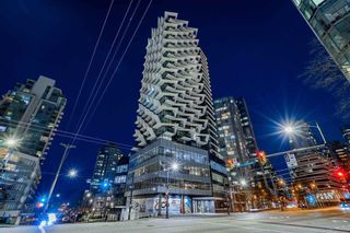 Main Photo: 2602 620 CARDERO Street in Vancouver: Coal Harbour Condo for sale (Vancouver West)  : MLS®# R2883155