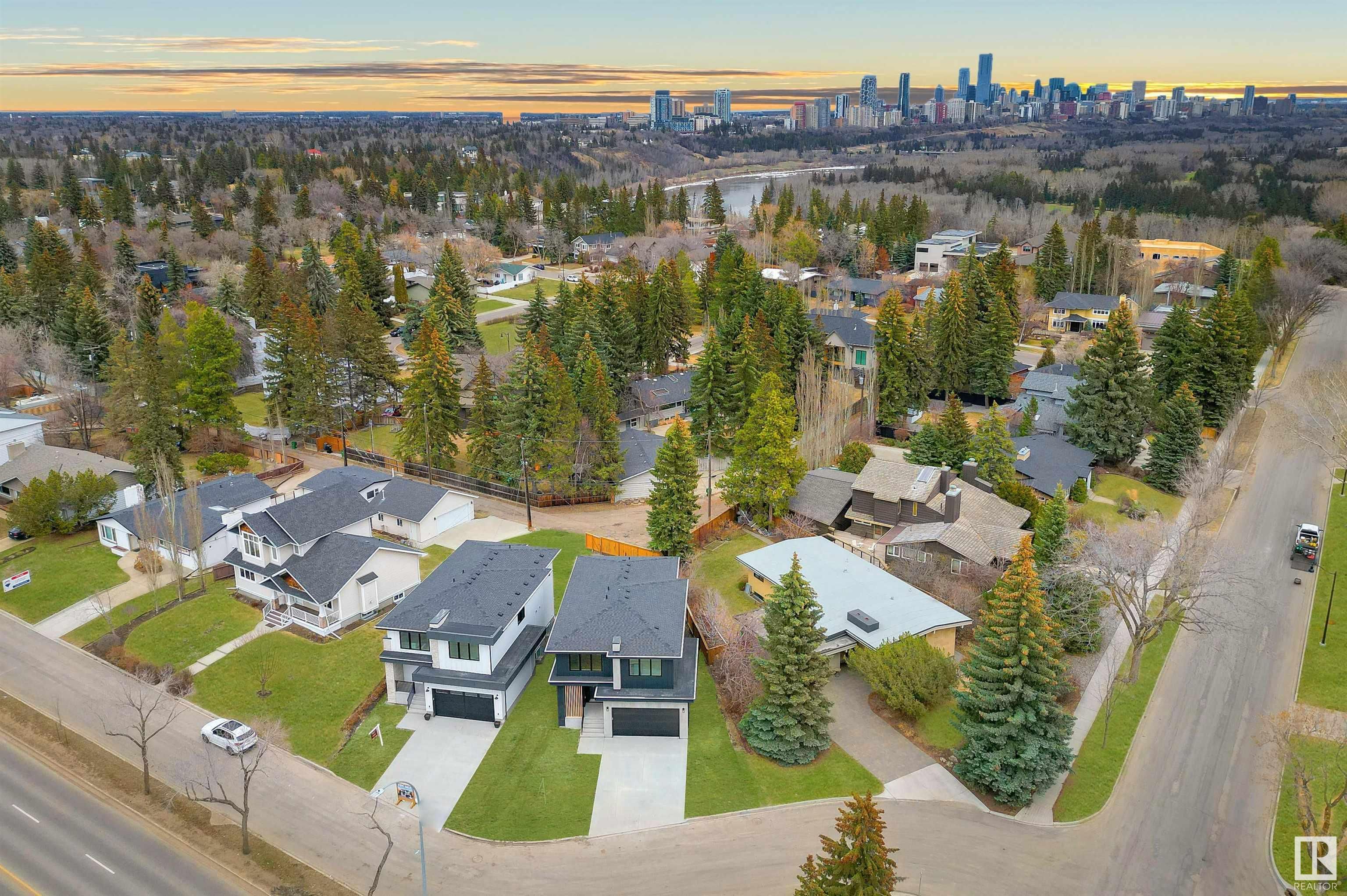 Main Photo: 9503 142 Street in Edmonton: Zone 10 House for sale : MLS®# E4339900