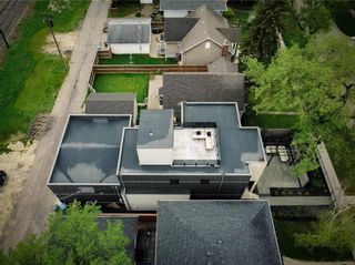 Photo 26: 30 Renfrew Street in Winnipeg: River Heights North Residential for sale (1C)  : MLS®# 202222142