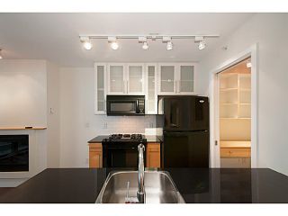 Photo 10: 907 1225 RICHARDS Street in Vancouver: Downtown VW Condo for sale in "Eden" (Vancouver West)  : MLS®# V1086819