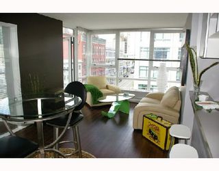 Photo 3: 808 928 BEATTY Street in Vancouver: Downtown VW Condo for sale in "The Max" (Vancouver West)  : MLS®# V714659