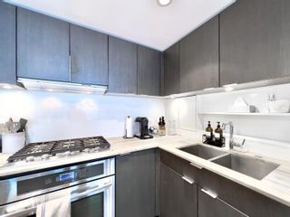 Photo 15: 801 111 E 1ST Avenue in Vancouver: Mount Pleasant VE Condo for sale in "Block 100" (Vancouver East)  : MLS®# R2874072