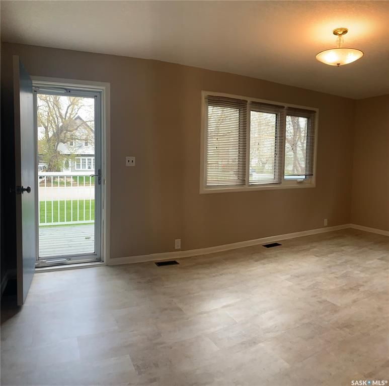 Photo 38: Photos: 311 5th Avenue East in Watrous: Residential for sale : MLS®# SK895395