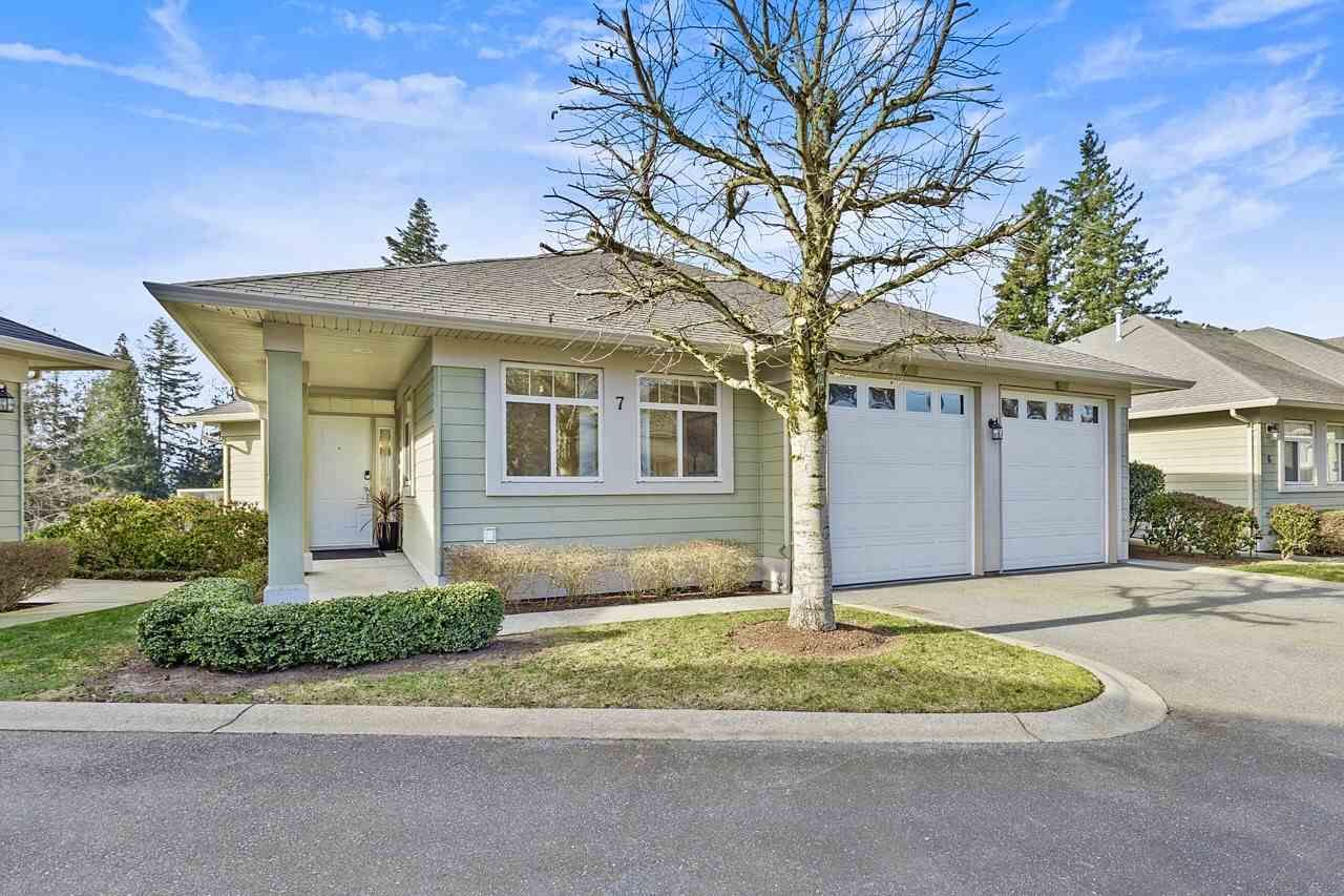 Photo 2: Photos: 7 34159 FRASER Street in Abbotsford: Central Abbotsford Townhouse for sale in "EMERALD PLACE" : MLS®# R2540229