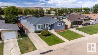 Photo 1: 4136 136 Avenue in Edmonton: Zone 35 House for sale : MLS®# E4300175