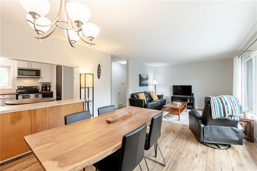 Photo 10: Photos: 2 Dallas Road in Winnipeg: Silver Heights Residential for sale (5F)  : MLS®# 202216615