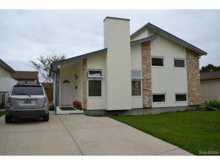 Photo 1: 131 Long Point Bay in WINNIPEG: Transcona Residential for sale (North East Winnipeg)  : MLS®# 1422437