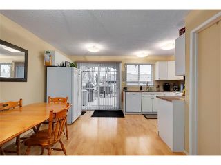 Photo 7: 1399 BERKLEY Drive NW in Calgary: Beddington Heights House for sale
