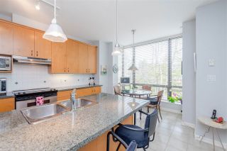Photo 10: 204 1580 MARTIN Street in Surrey: White Rock Condo for sale in "Sussex House" (South Surrey White Rock)  : MLS®# R2357775