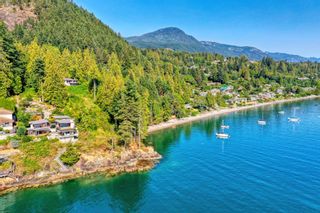 Photo 3: 1012 MARINE Drive in Gibsons: Gibsons & Area House for sale (Sunshine Coast)  : MLS®# R2760240