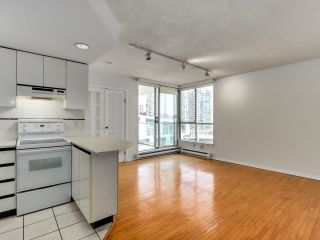 Photo 2: 1209 1500 HOWE STREET in Vancouver: Yaletown Condo for sale (Vancouver West)  : MLS®# R2612582