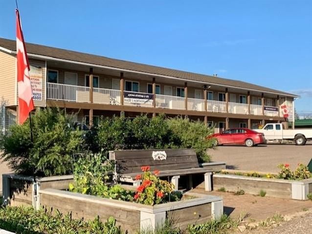 Main Photo: 23 rooms Motel for sale Northern BC: Commercial for sale : MLS®# C8045701