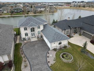 Photo 1: 25 Ocean Ridge Drive in Winnipeg: Linden Ridge Residential for sale (1M)  : MLS®# 202220220