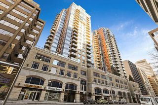Photo 1: 702 920 5 Avenue SW in Calgary: Downtown Commercial Core Apartment for sale : MLS®# A2097872