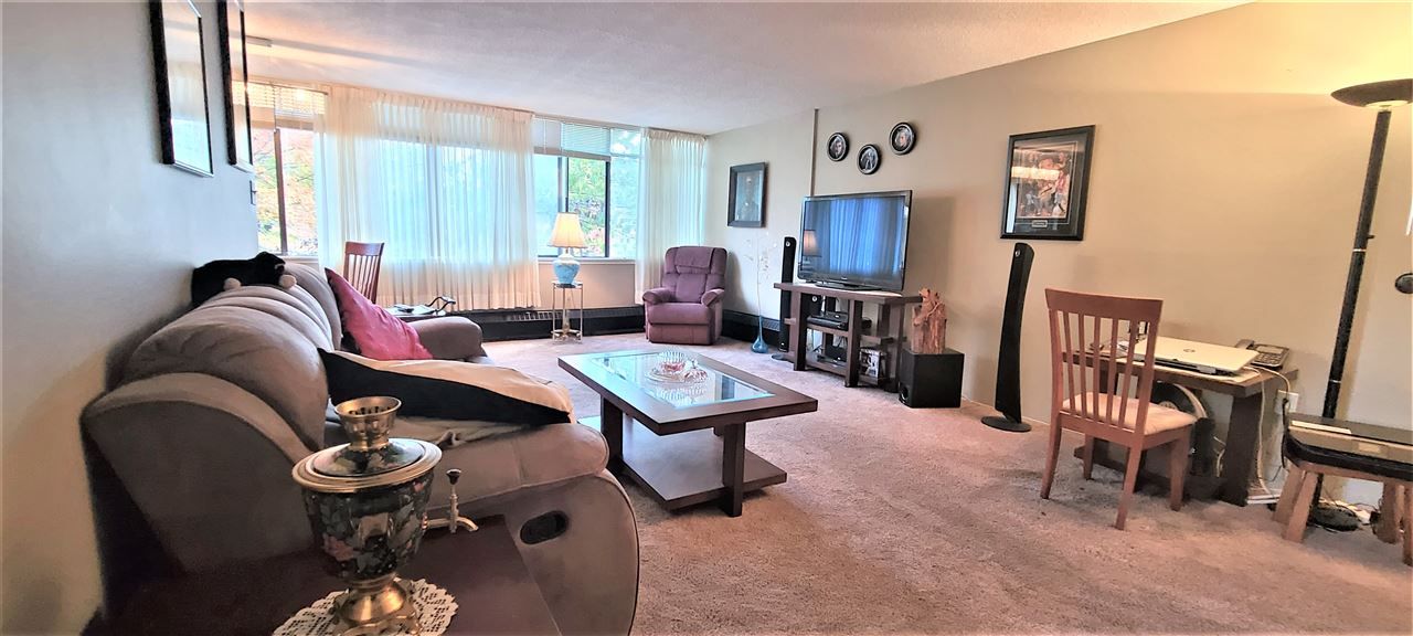 Main Photo: 204 6631 MINORU Boulevard in Richmond: Brighouse Condo for sale in "REGENCY PARK TOWERS" : MLS®# R2490670