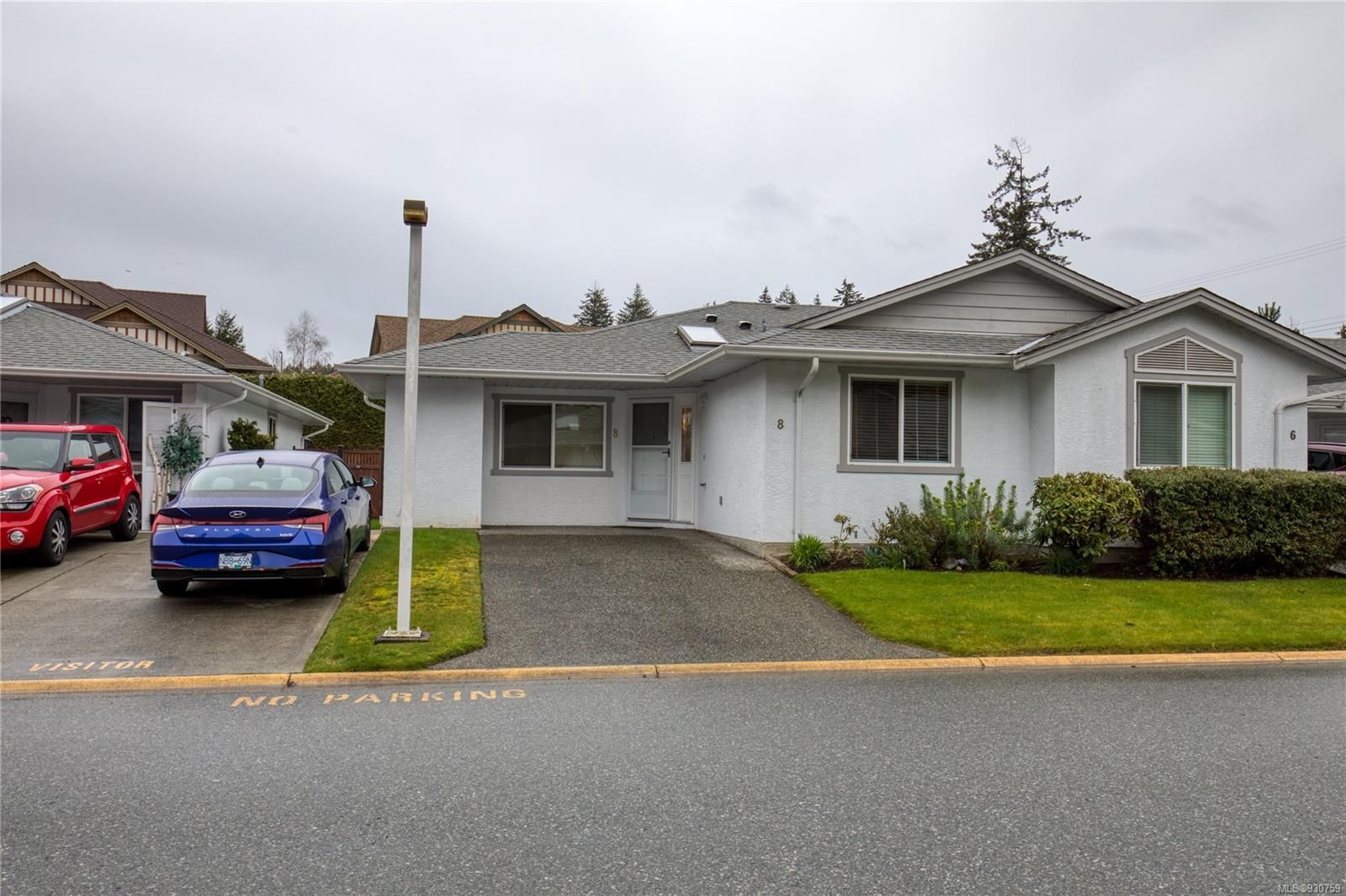 Main Photo: 8 2458 Labieux Rd in Nanaimo: Na Diver Lake Row/Townhouse for sale : MLS®# 930759
