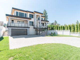 Photo 2: 20924 48 Avenue in Langley: Murrayville House for sale : MLS®# R2610012