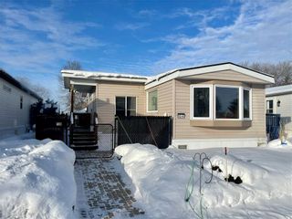 Photo 1: B 13 SUNBURST Crescent in Winnipeg: South Glen Residential for sale (2F)  : MLS®# 202300553