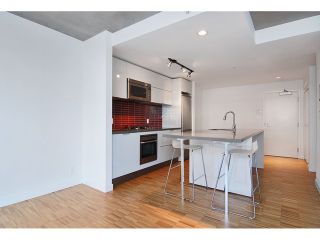 Photo 2: 1208 108 W CORDOVA Street in Vancouver: Downtown VW Condo for sale in "WOODWARDS" (Vancouver West)  : MLS®# V864082